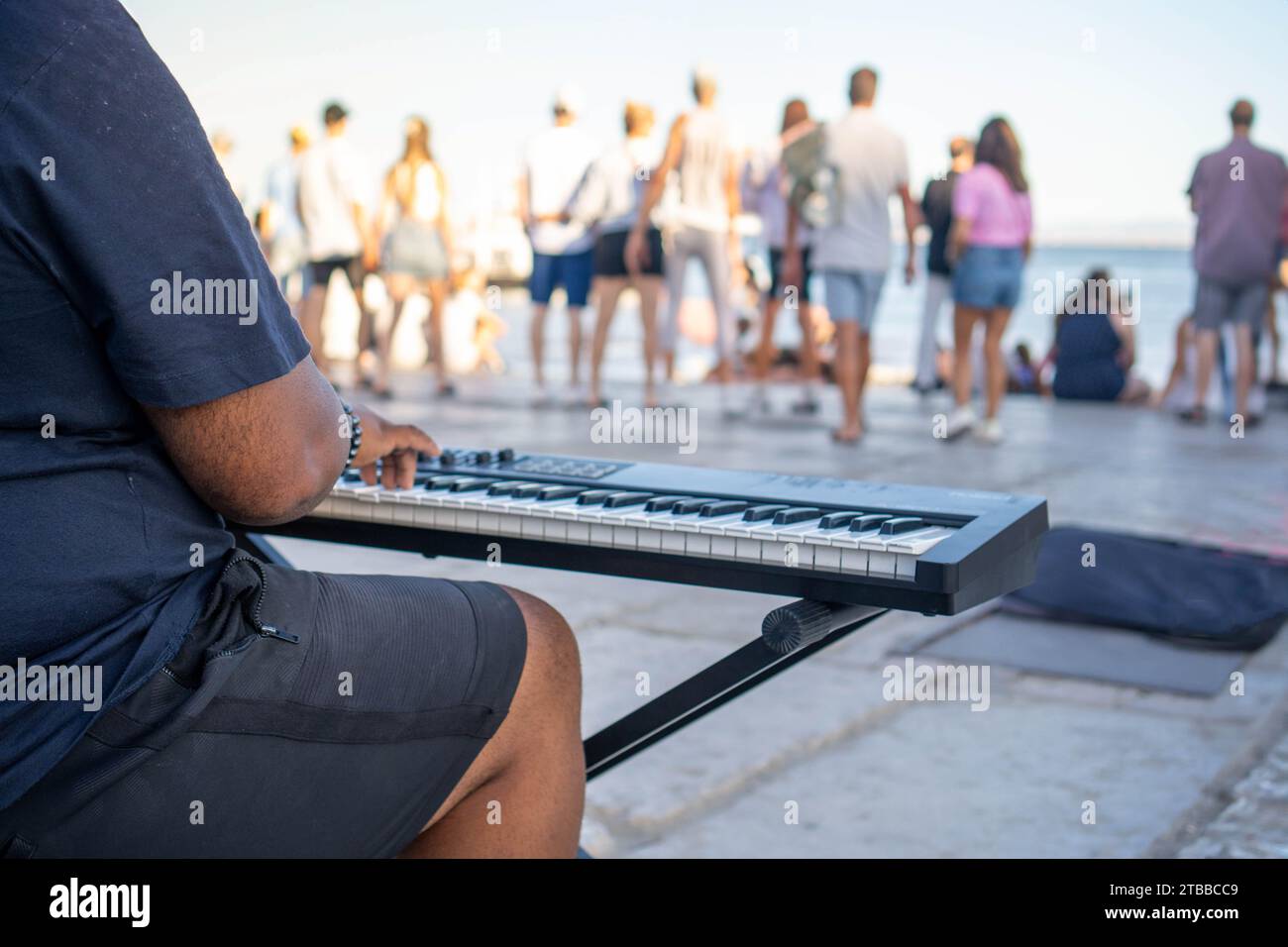 Ground resonance hires stock photography and images Alamy