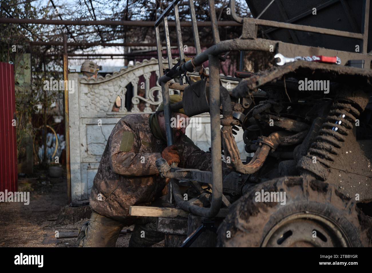 American soldiers rescuing wounded hi-res stock photography and images ...
