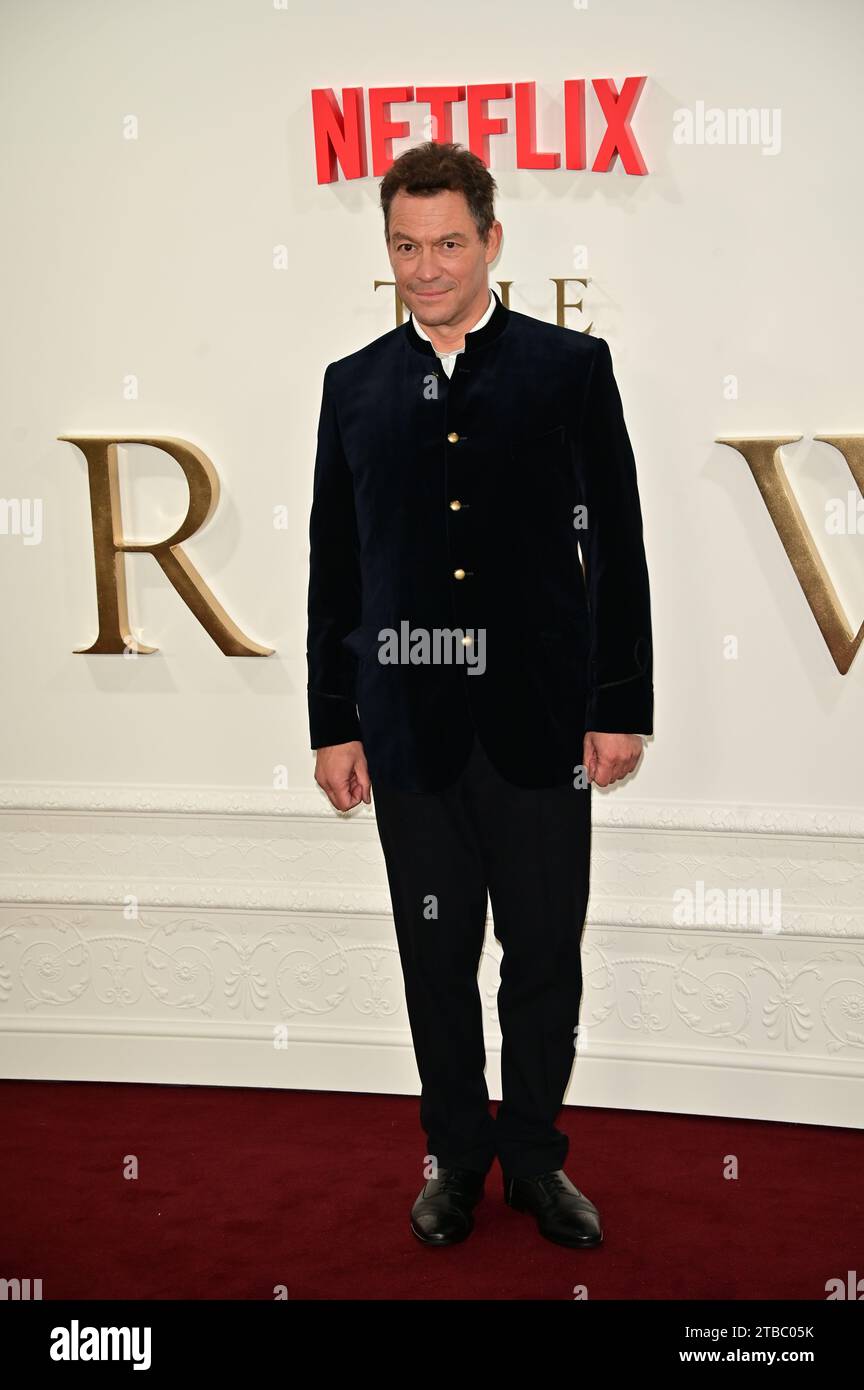 Dominic west the crown hi-res stock photography and images - Alamy