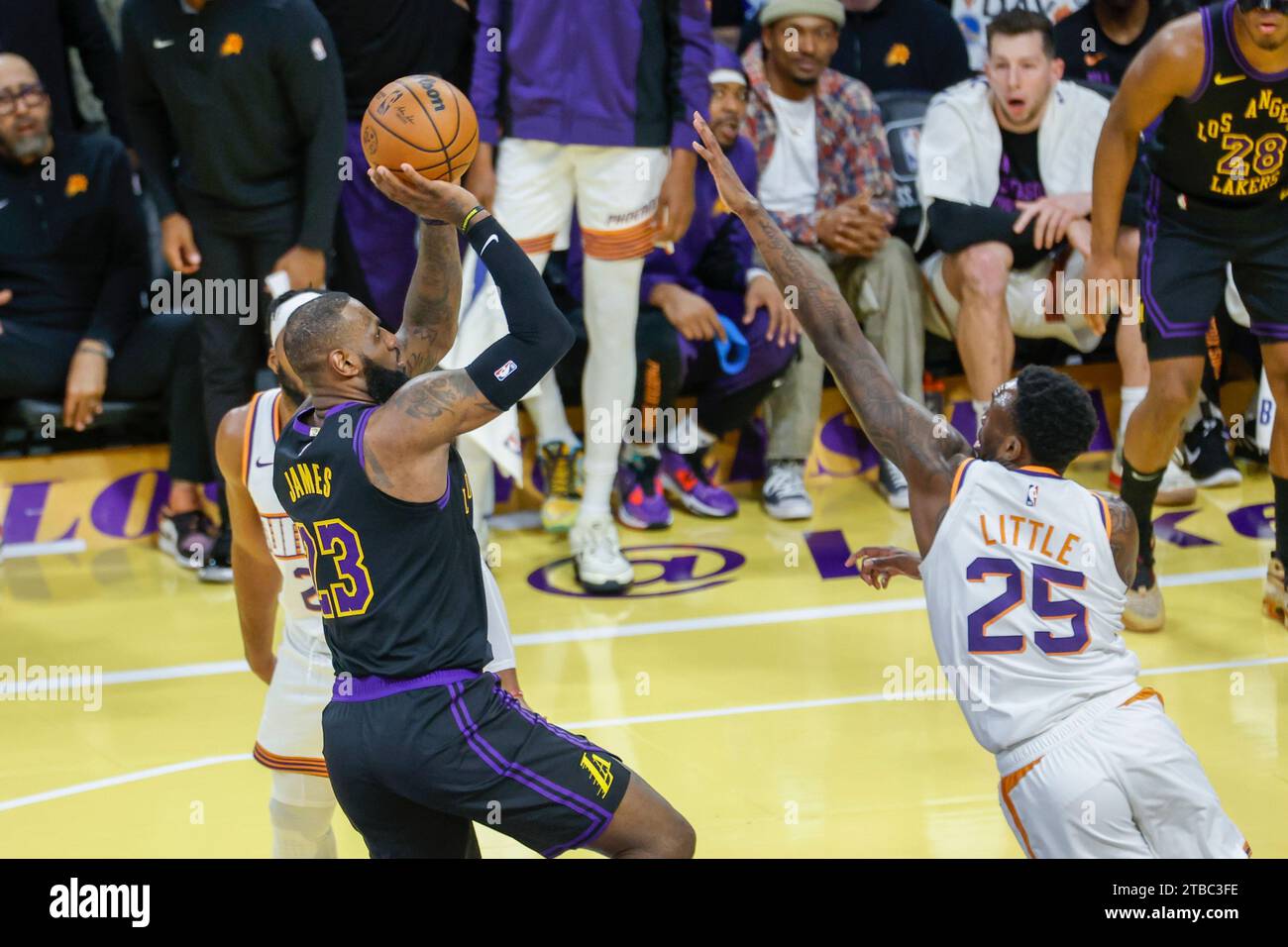 Nba 2023 lebron james hi-res stock photography and images - Alamy