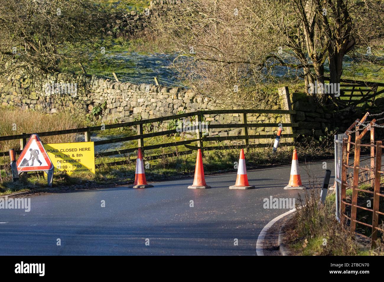 A65 closure hires stock photography and images Alamy
