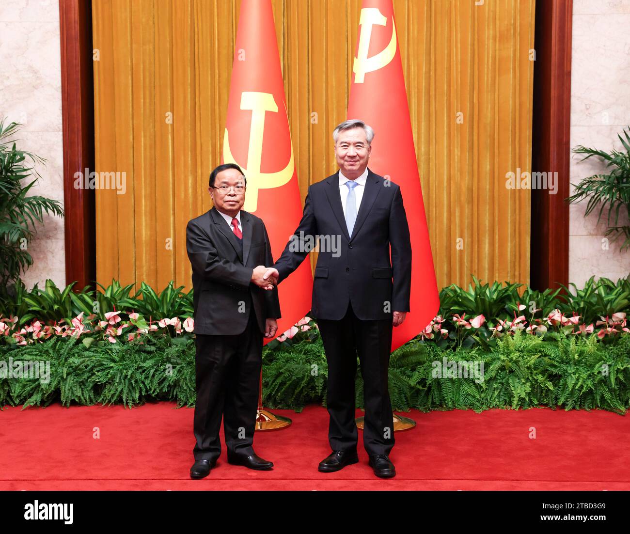 Beijing, China. 6th Dec, 2023. Li Xi, a member of the Standing Committee of the Political Bureau of the Communist Party of China (CPC) Central Committee and secretary of the CPC Central Commission for Discipline Inspection, holds talks with Khamphanh Phommathath, Politburo member of the Party Central Committee of the Lao People's Revolutionary Party (LPRP), chairman of the Inspection Committee of the Party Central Committee and president of the State Inspection Authority, in Beijing, capital of China, Dec. 6, 2023. Credit: Pang Xinglei/Xinhua/Alamy Live News Stock Photo