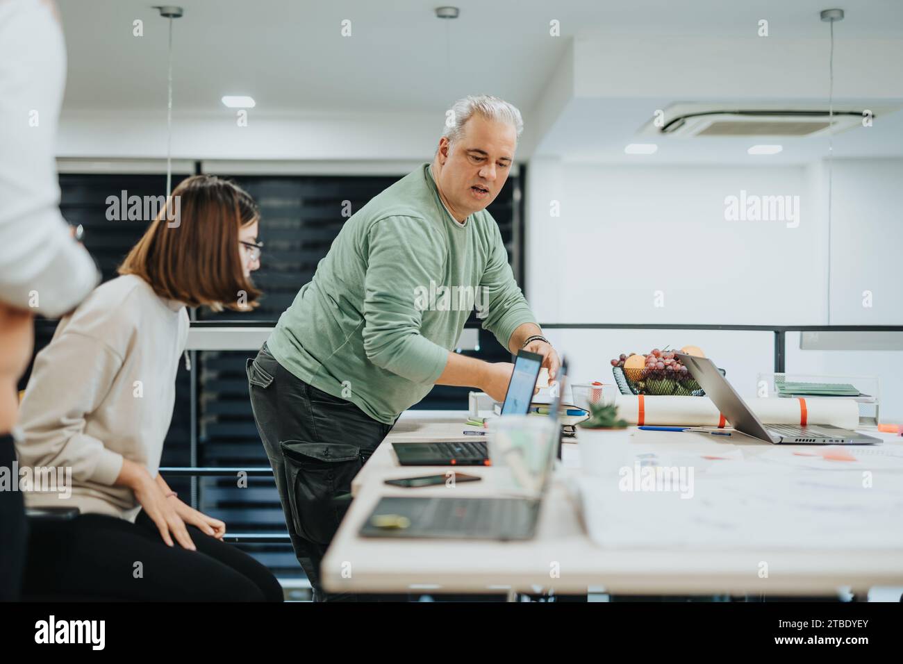 Thinking business future businesspeople hi-res stock photography and ...