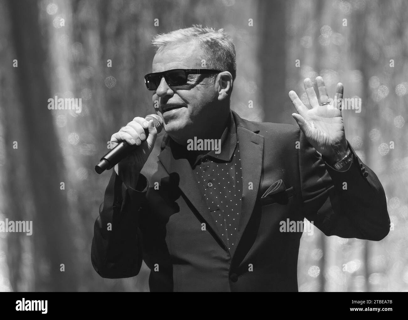 Madness 2023 live Black and White Stock Photos & Images - Alamy