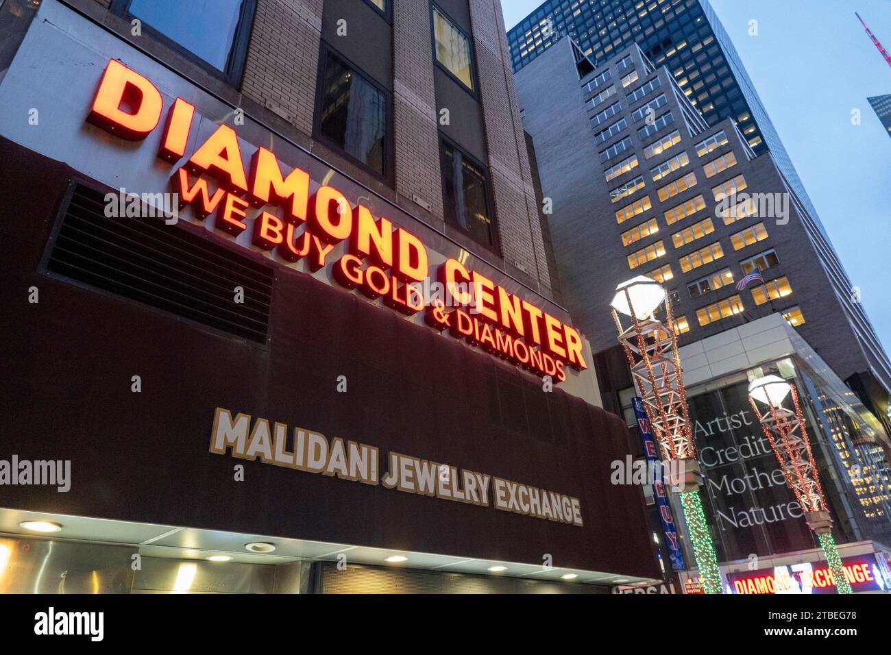 Jewelry sale exchange center