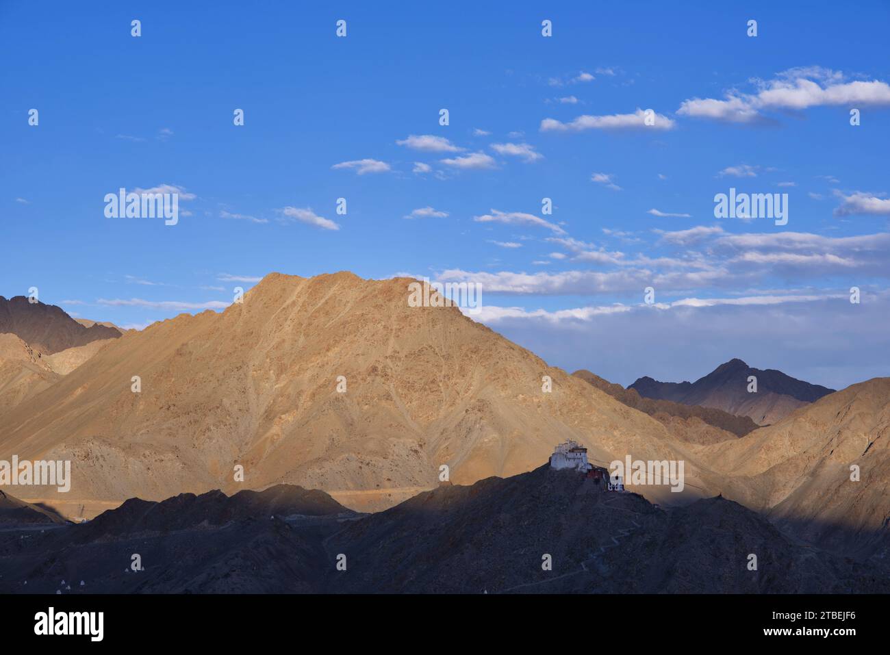 Tsemo leh hi-res stock photography and images - Page 9 - Alamy