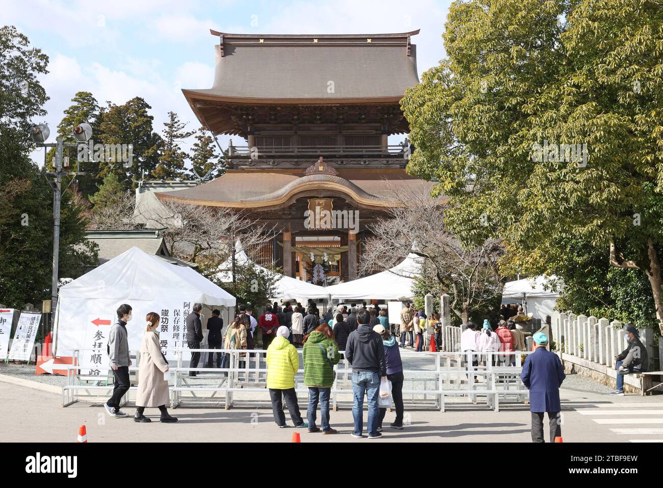 The twostoried gate of Aso Shrine is restored in Aso City, Kumamoto Prefecture on December 7