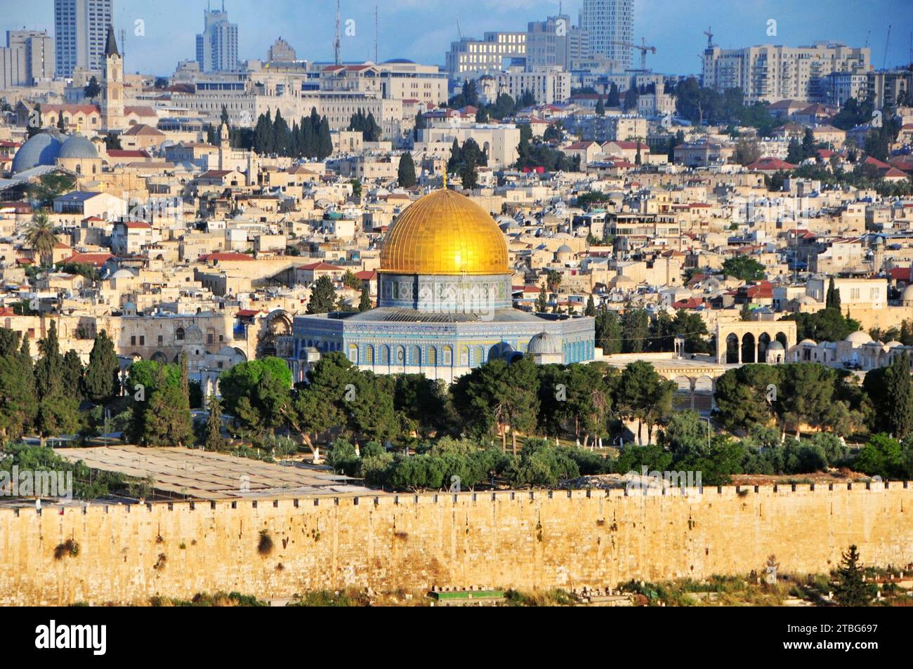Jerusalem golden hi-res stock photography and images - Alamy