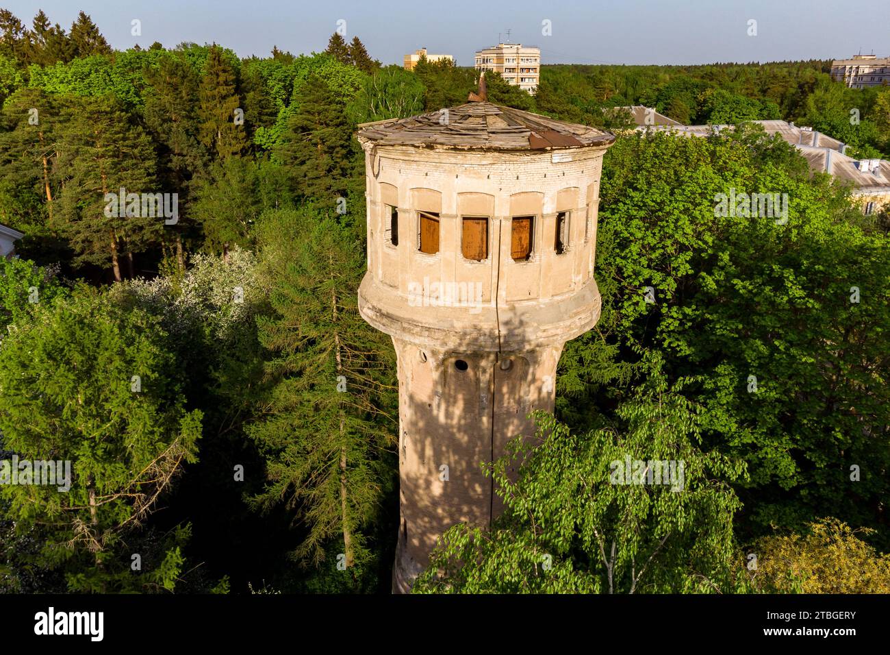 Abandoned water tower hi-res stock photography and images - Alamy