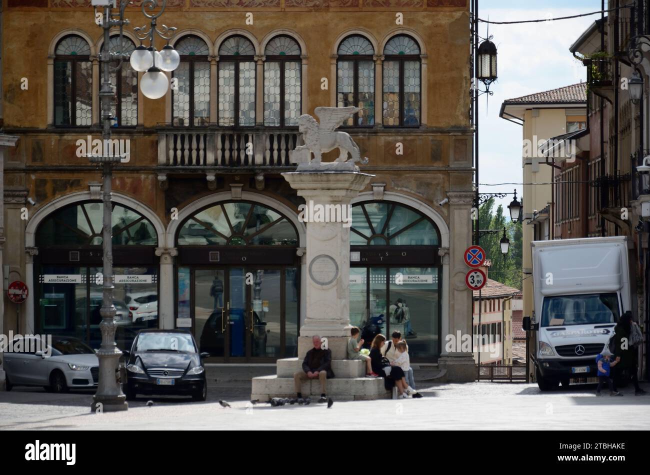 Statua del leone di san marco hires stock photography and images Alamy