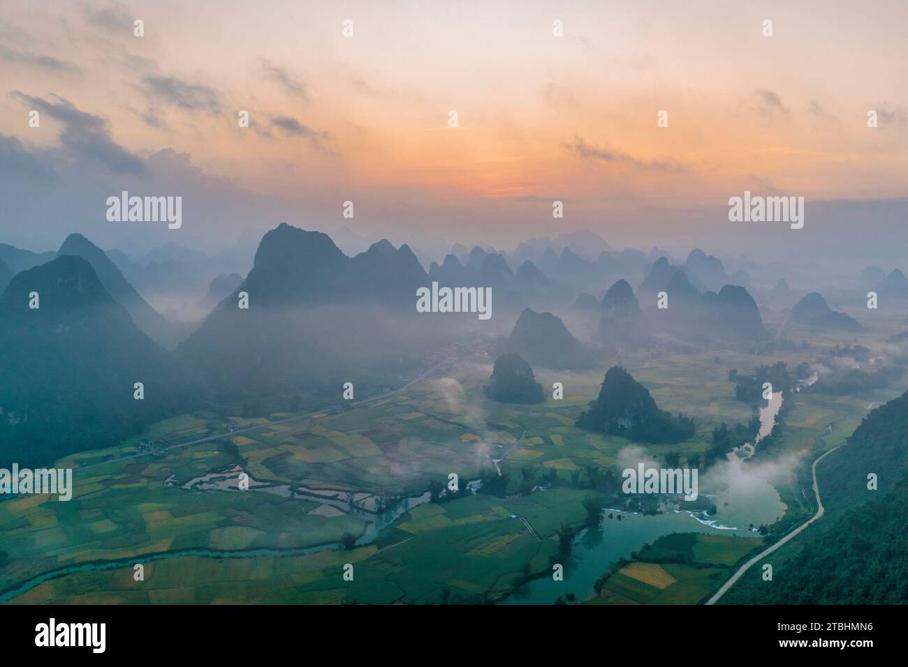 Scenery of Ngoc Con mountain, Cao Bang province, Vietnam filled with mist in the early morning Stock Photo