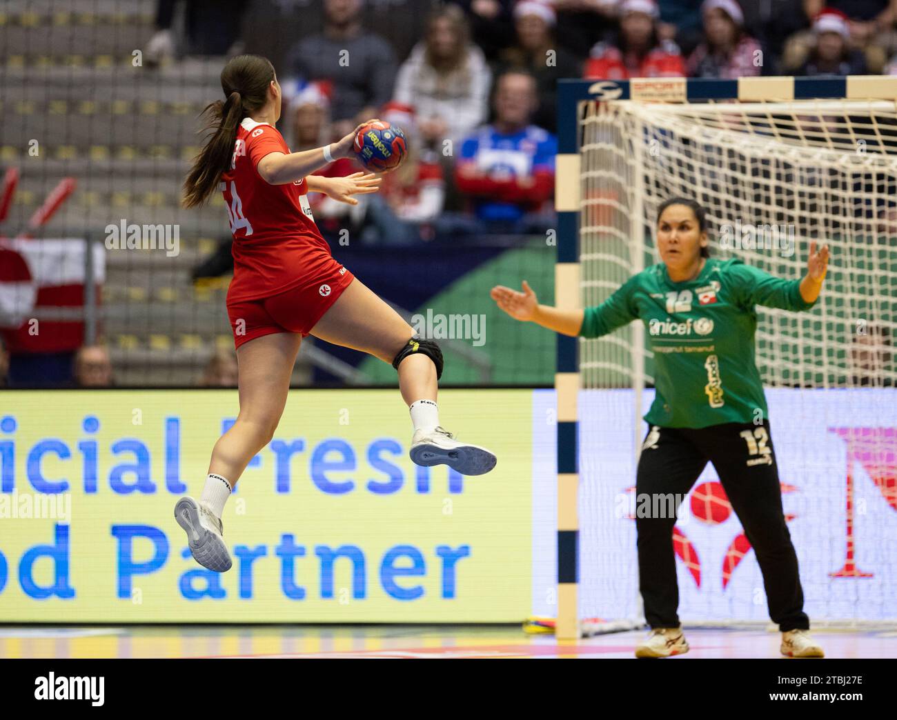 Stavanger, Norway. 03rd Dec, 2023. Stavanger, Norway, December 3rd 2023:  Santina Sabatnig (54 Austria) shoots the ball during the IHF Womens World  Championship game between Greenland and Austria at DNB Arena in