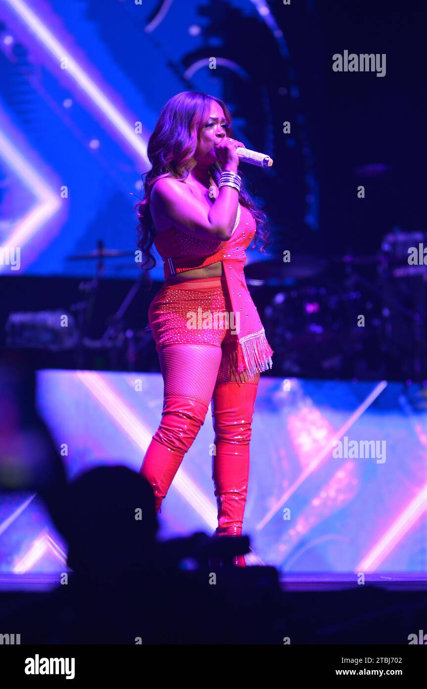 Miami, USA. 03rd Dec, 2023. MIAMI, FLORIDA - DECEMBER 03: Kandi Burruss of R&B group Xscape performs live on stage during 'Miami R&B Music Experience' concert at Kaseya Center on December 03, 2023 in Miami, Florida. (Photo by JL/Sipa USA) Credit: Sipa USA/Alamy Live News Stock Photo