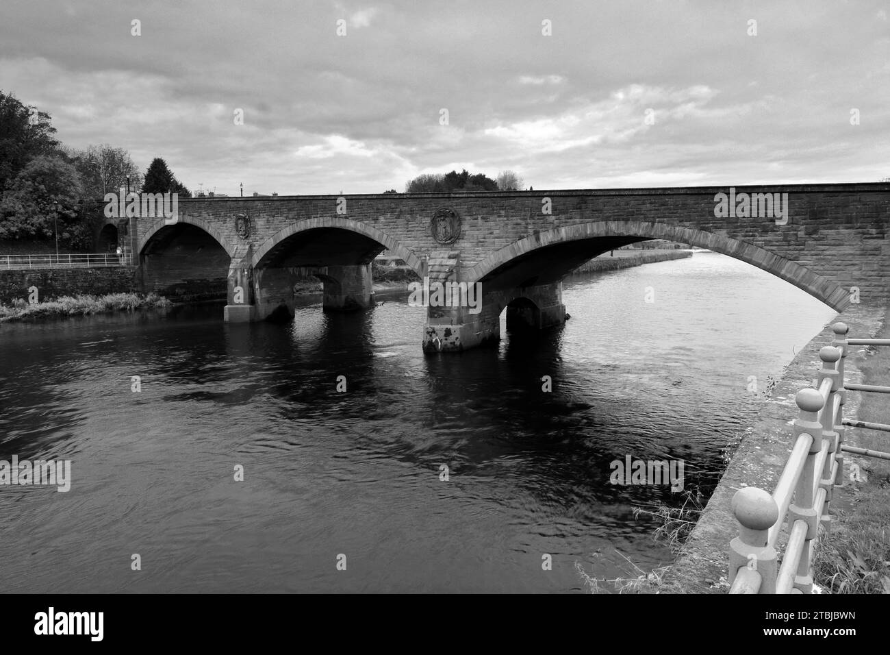 St Michael's Street Bridge, River Nith, Dumfries town, Dumfries and Galloway, Scotland, UK Stock Photo