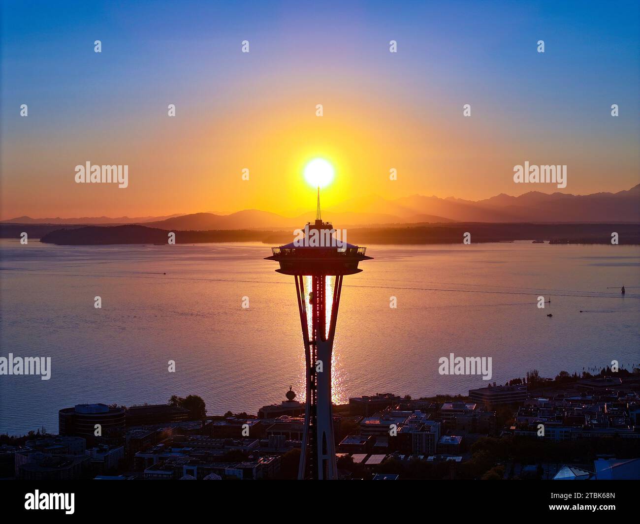 Golden hour in mt hi-res stock photography and images - Alamy