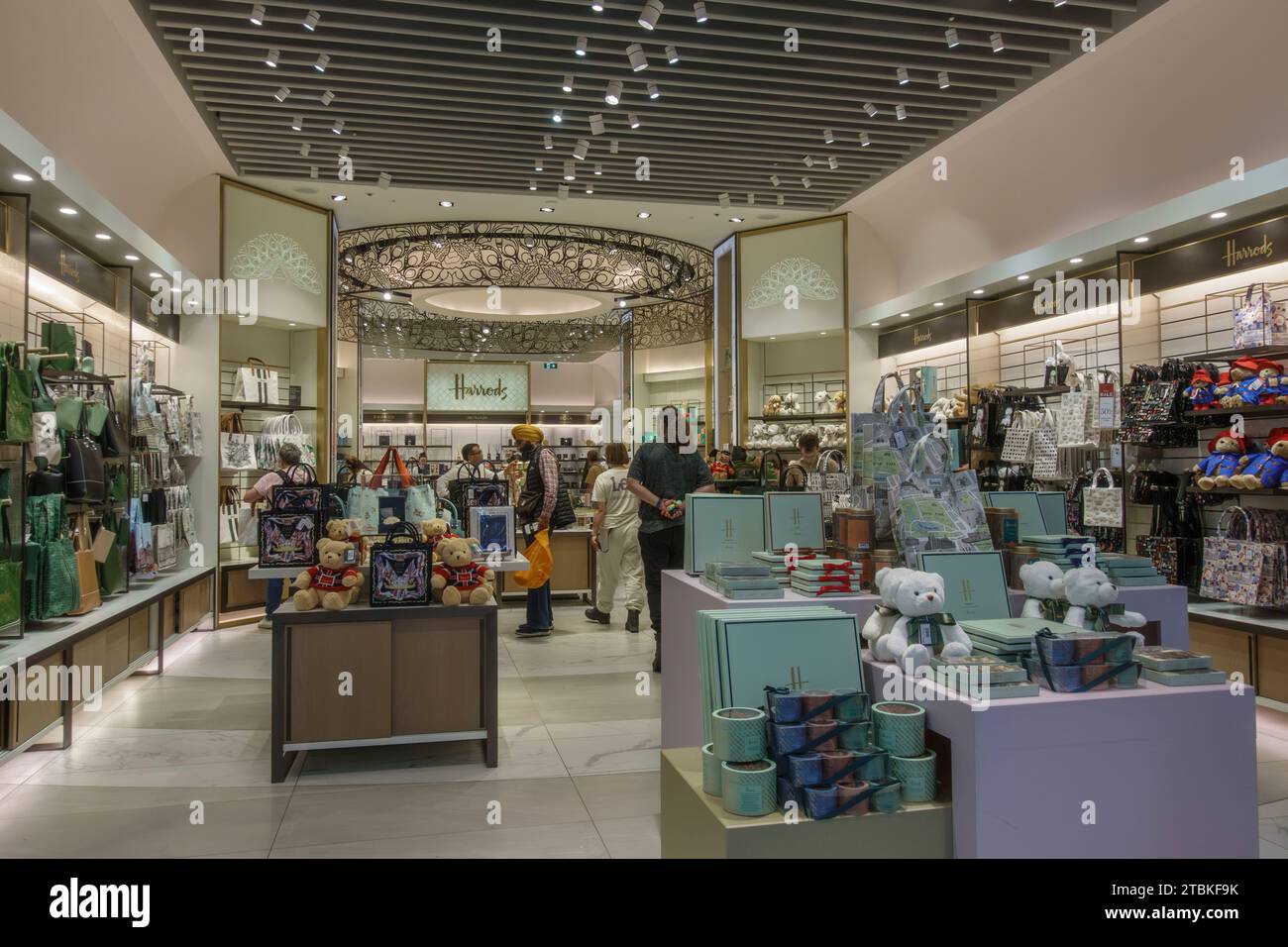 Watches of switzerland store heathrow terminal 5