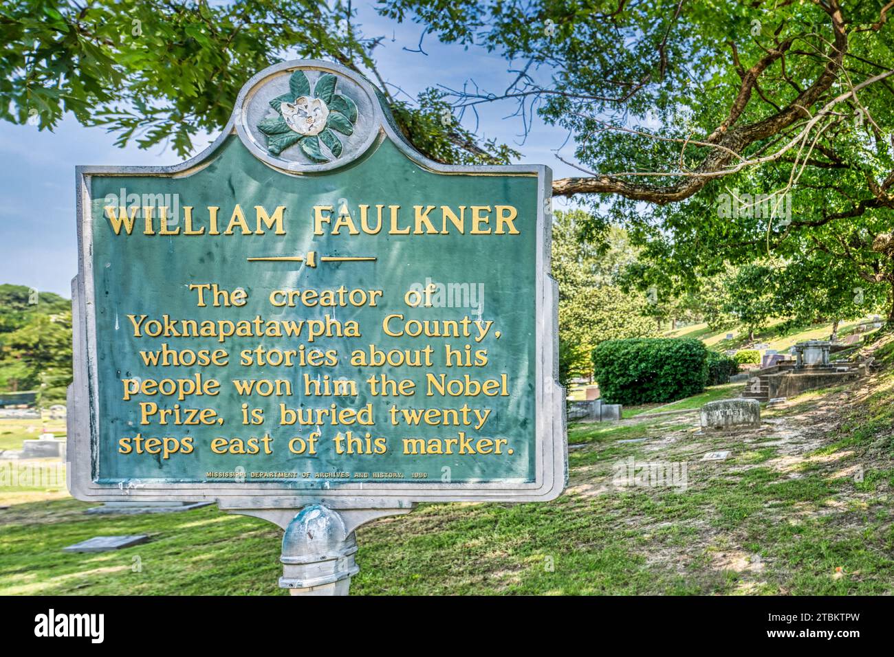 Historical Marker directing visitors to the grave of William Faulkner