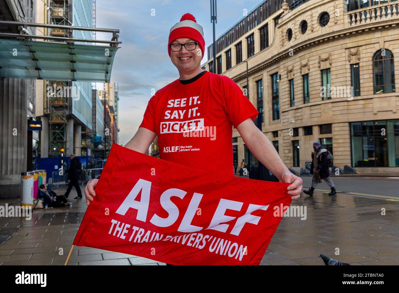 Leeds, UK, 08 Dec 2023, ASLEF picket line at Leeds Station. ASLEF