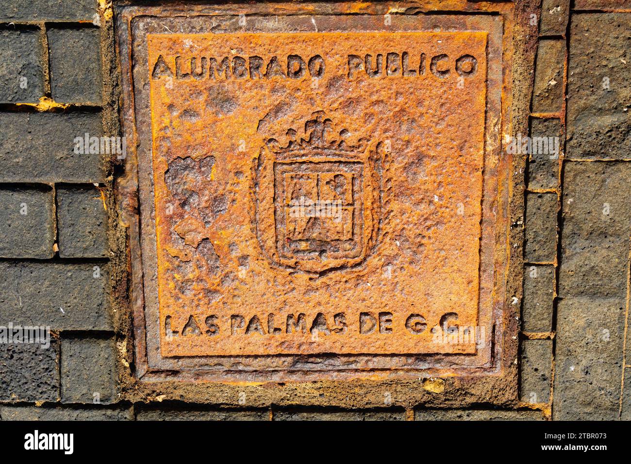 Alumbrado publico españa hires stock photography and images Alamy