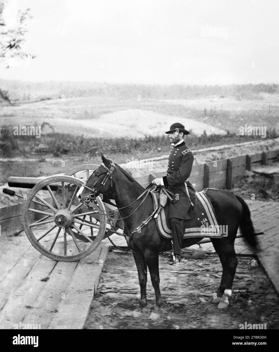 General William T. Sherman on horseback (his horse Duke) at Federal Fort No. 7, Atlanta, Georgia, September-November, 1864.  Photograph of the War in Stock Photo