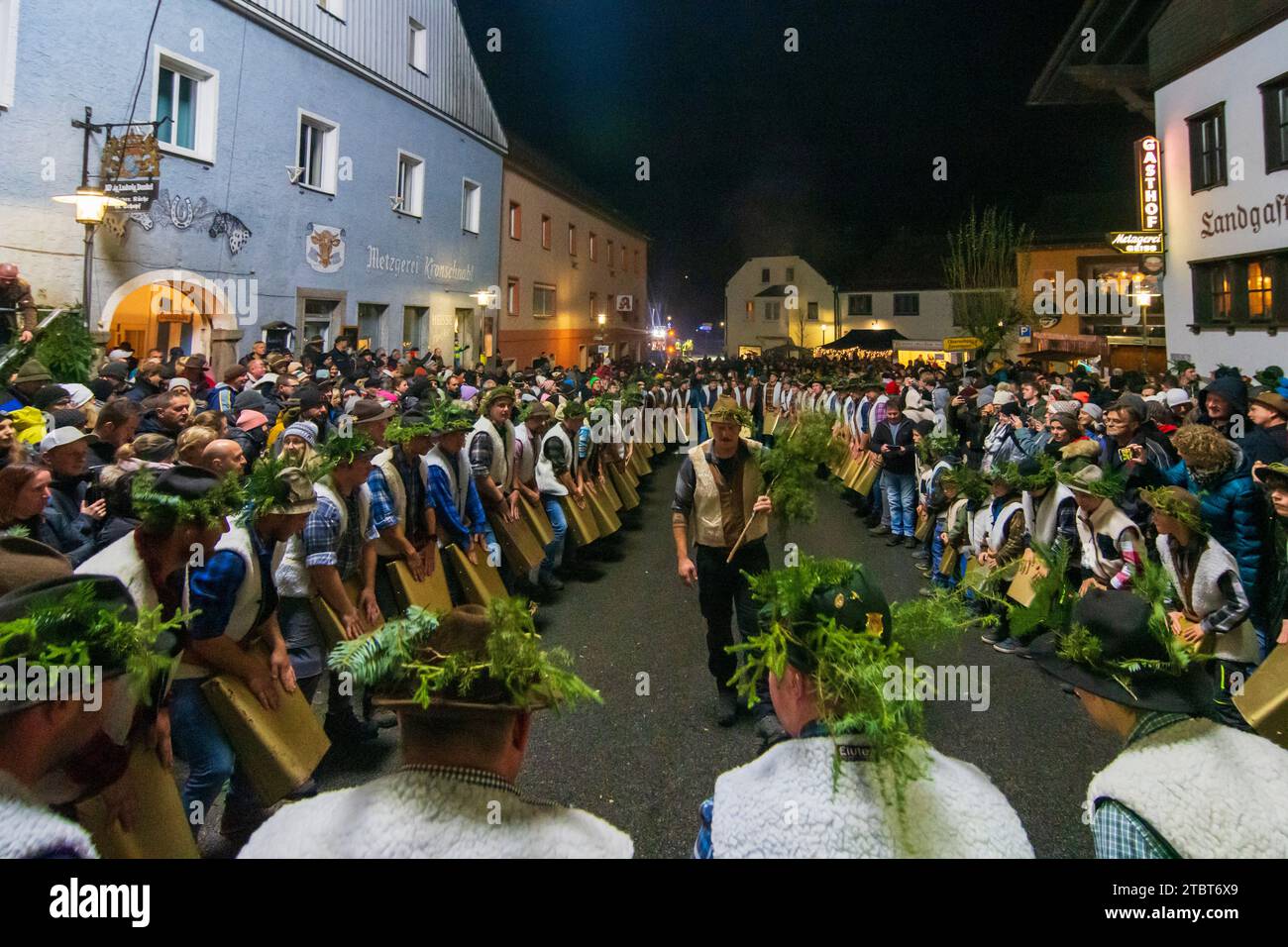 Rinchnach, regional customs Grosses Wolfauslassen (Big wolf release), 'Wolves' ring oversized 'cowbells' on November 10th in town center in Lower Bavaria, Bavaria, Germany Stock Photo