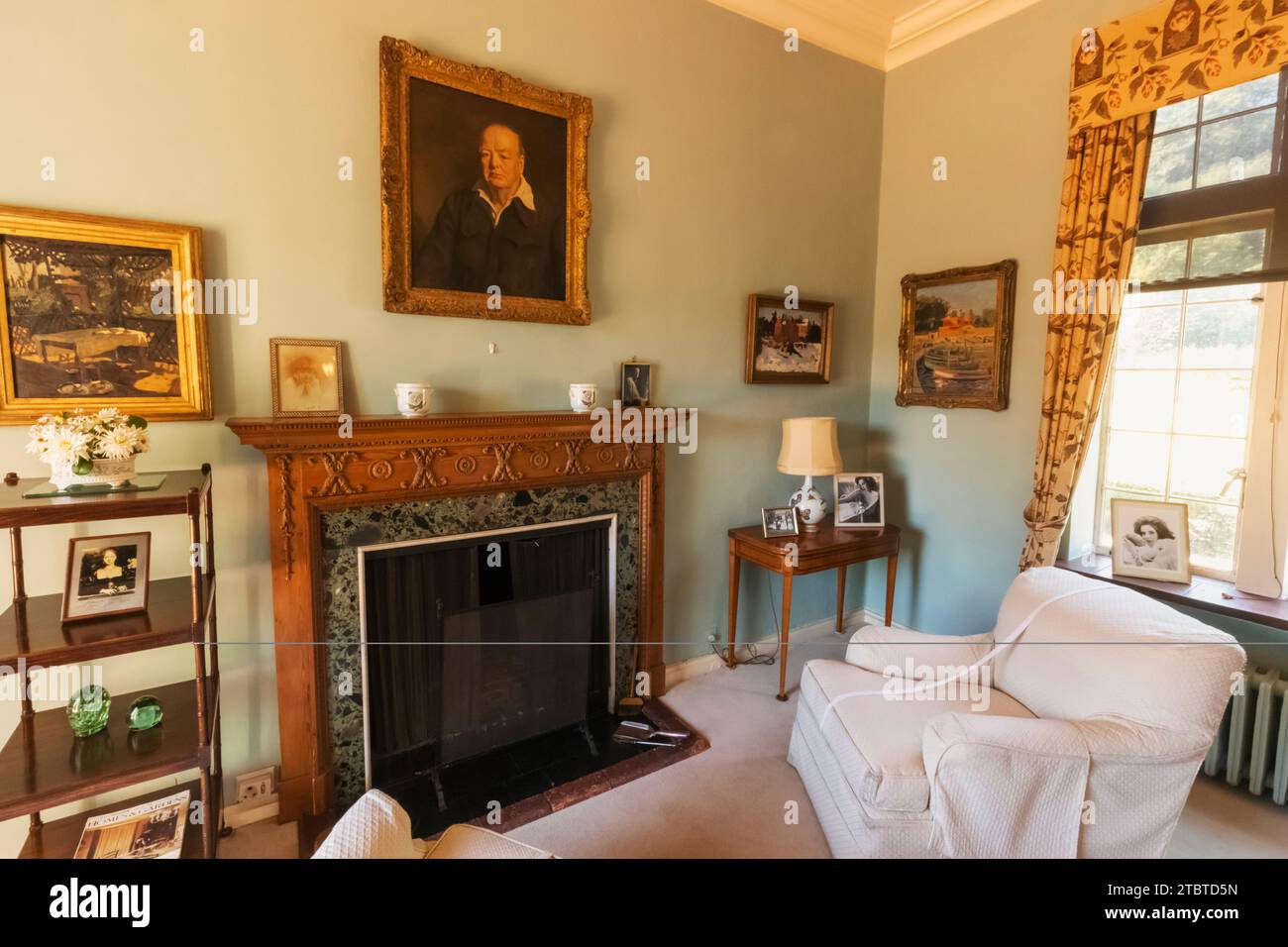 England, Kent, Westerham, Chartwell, Winston Churchill's Home, Interior ...