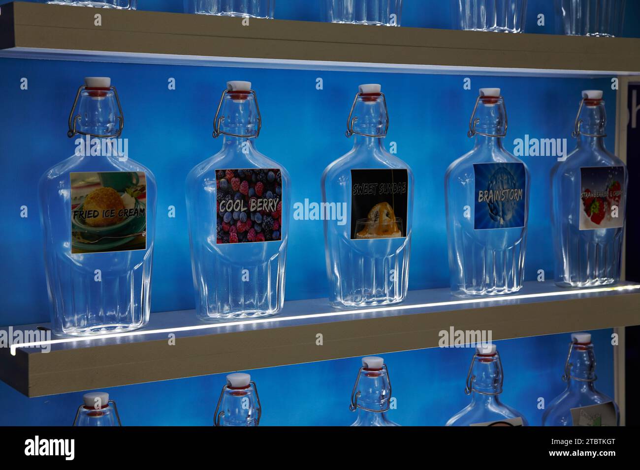 Vape store display hi-res stock photography and images - Alamy