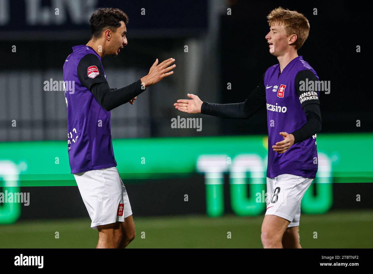 Helmond, Netherlands. 08th Dec, 2023. HELMOND, NETHERLANDS DECEMBER 8 players of MVV