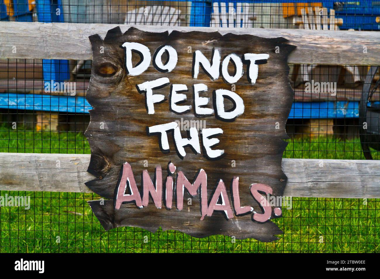 Rustic Animal Sign Rustic Animal Feeding Prohibition Sign in Tennessee Wildlife Park Stock ...