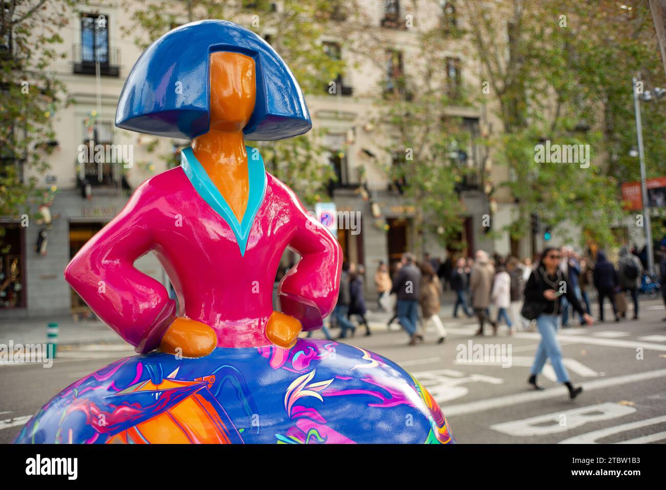 Madrid, Spain. 08th Dec, 2023. View of a sculpture in the shape of the figures of the painter Velázquez Las Menina is exhibition during the Meninas Madrid Gallery exhibition. December 8, 2023 Spain (Photo by Oscar Gonzalez/Sipa USA) (Photo by Oscar Gonzalez/Sipa USA) Credit: Sipa USA/Alamy Live News Stock Photo