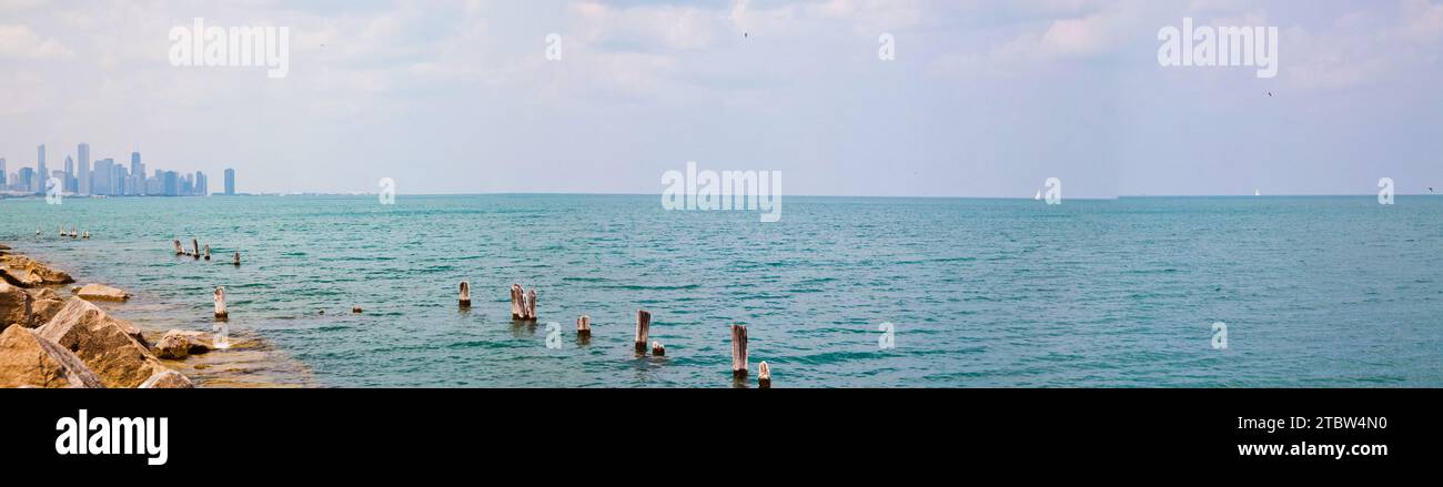 Waterscape lakefront view hi-res stock photography and images - Alamy