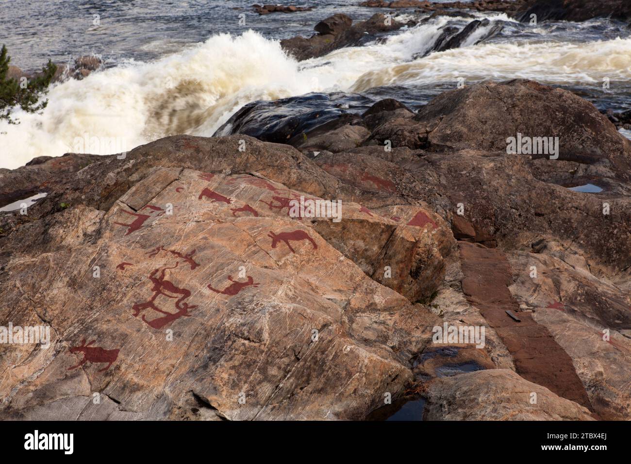 Up to 6,000-year-old red rock carvings in Näsåker. Sweden's largest ...