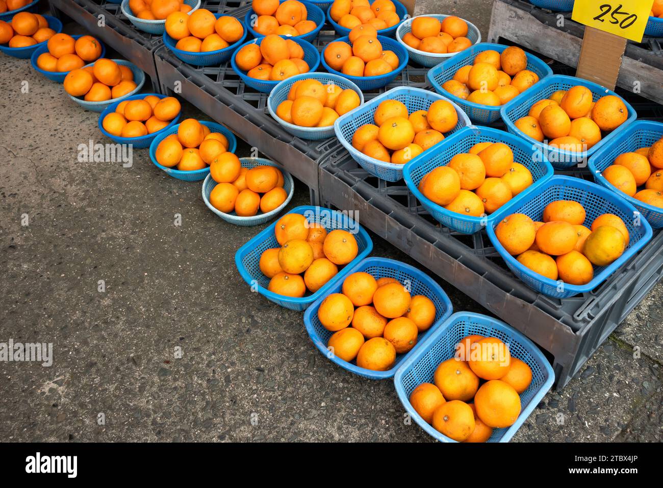 Japanese fruit supermarket hi-res stock photography and images - Alamy