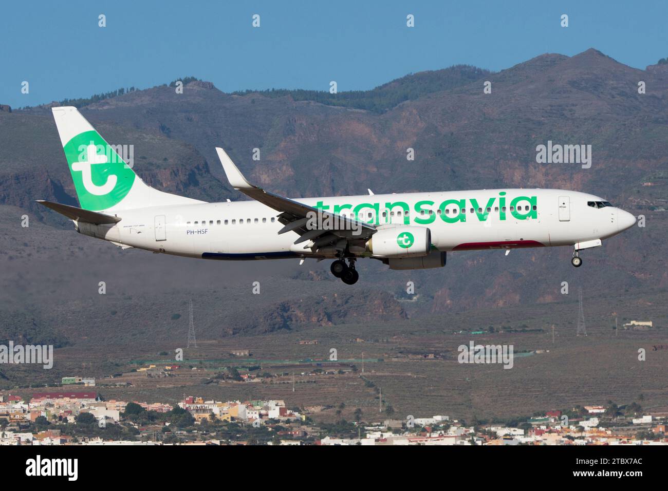 Boeing 737 aterrizando de la aerolínea Transavia Stock Photo