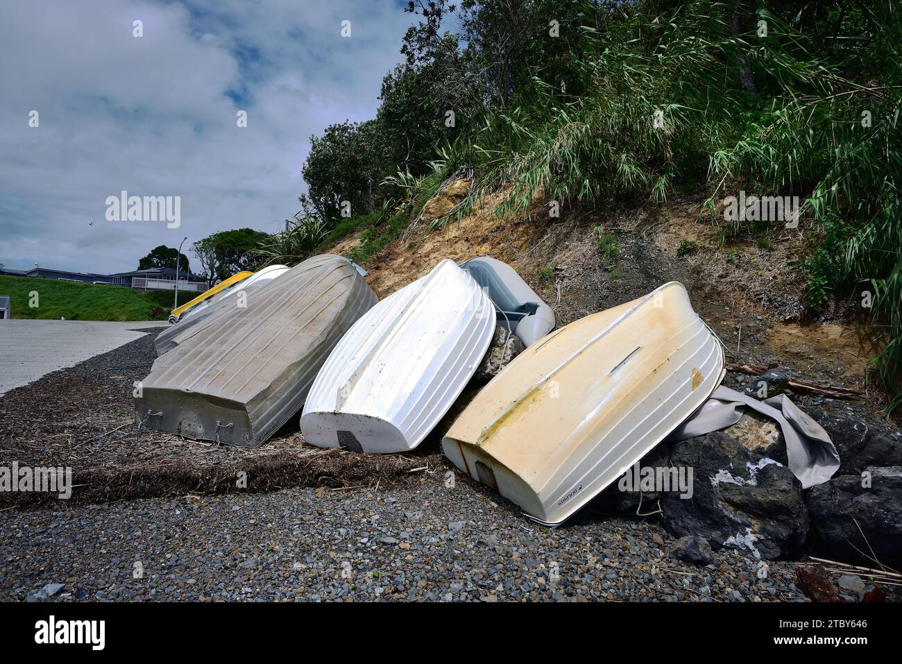 Te Hiku Ward, New Zealand - 8th November 2022: Dinghies in the shushine Stock Photo