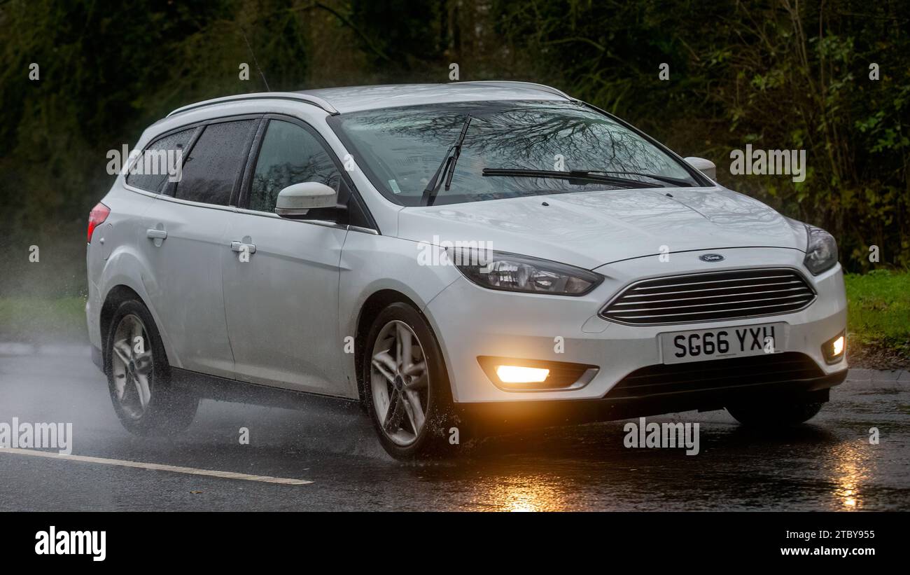 Milton Keynes,Bucks,UK - Dec 9th 2023: 2016 white Ford Focus car ...