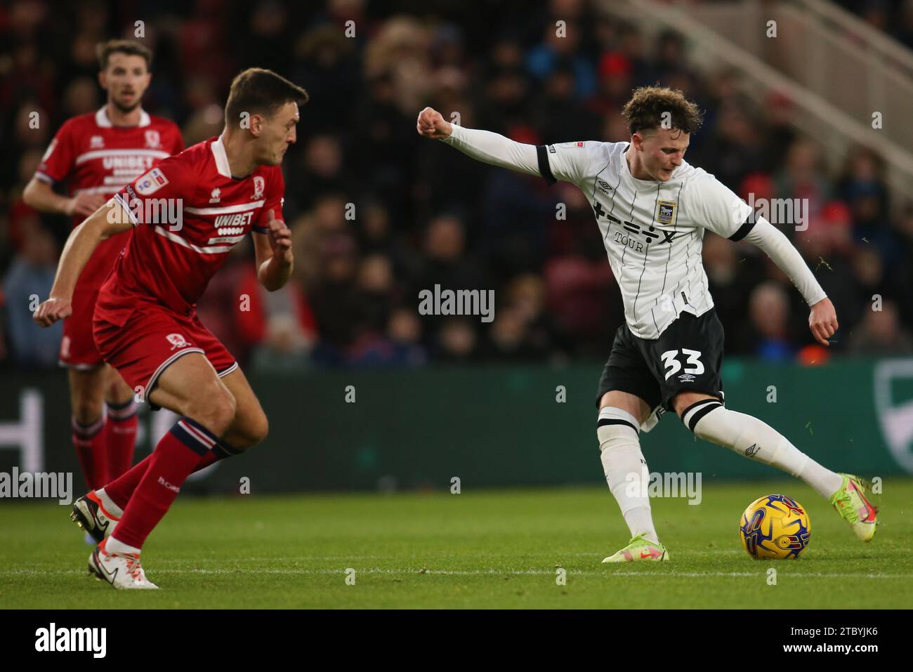 Ipswich Town's Nathan Broadhead shoots at goal during the Sky Bet Championship match between