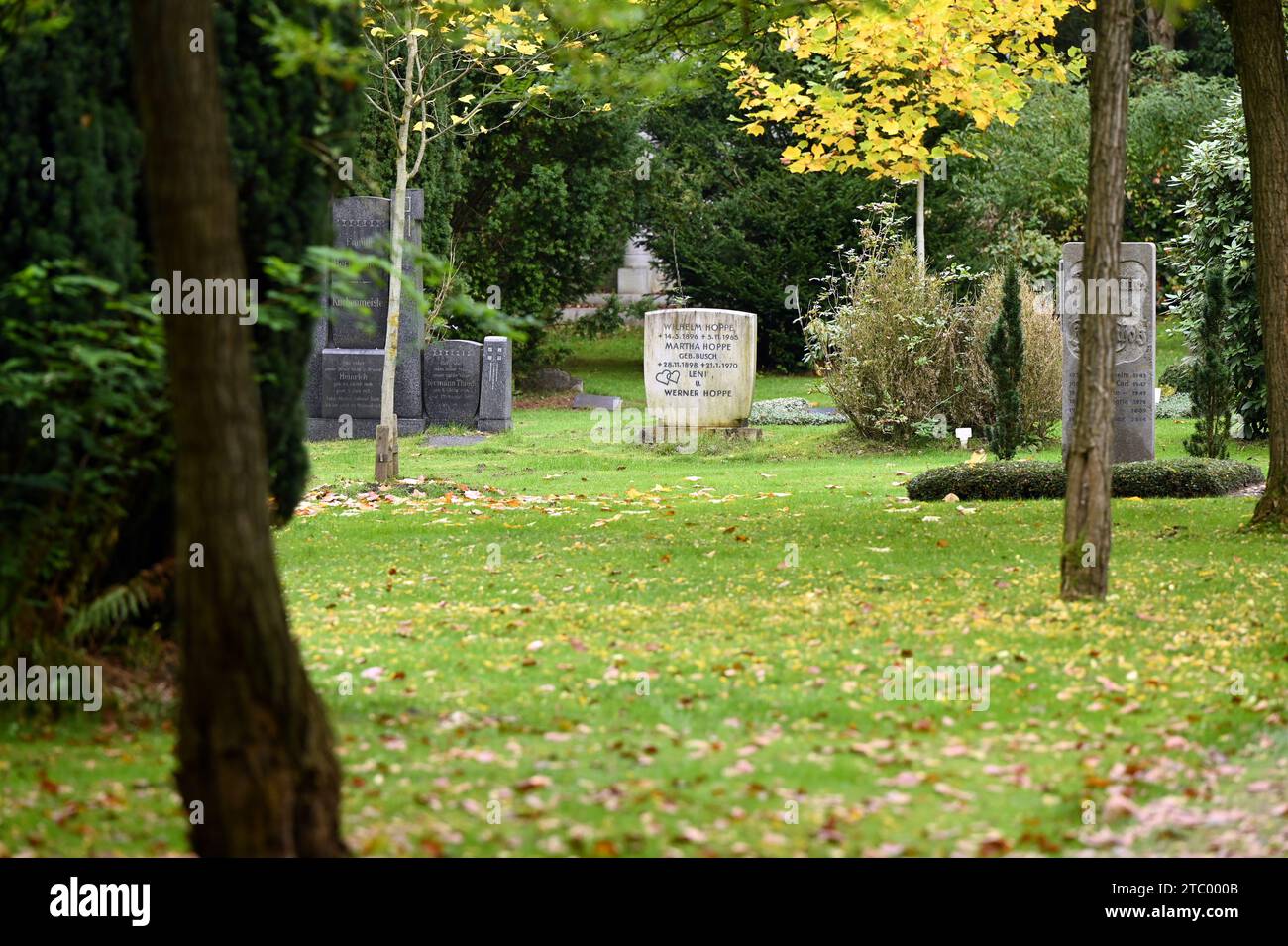 The Ohlsdorf Cemetery in Hamburg is the largest park cemetery in the world with an area of 389 hectares. Stock Photo