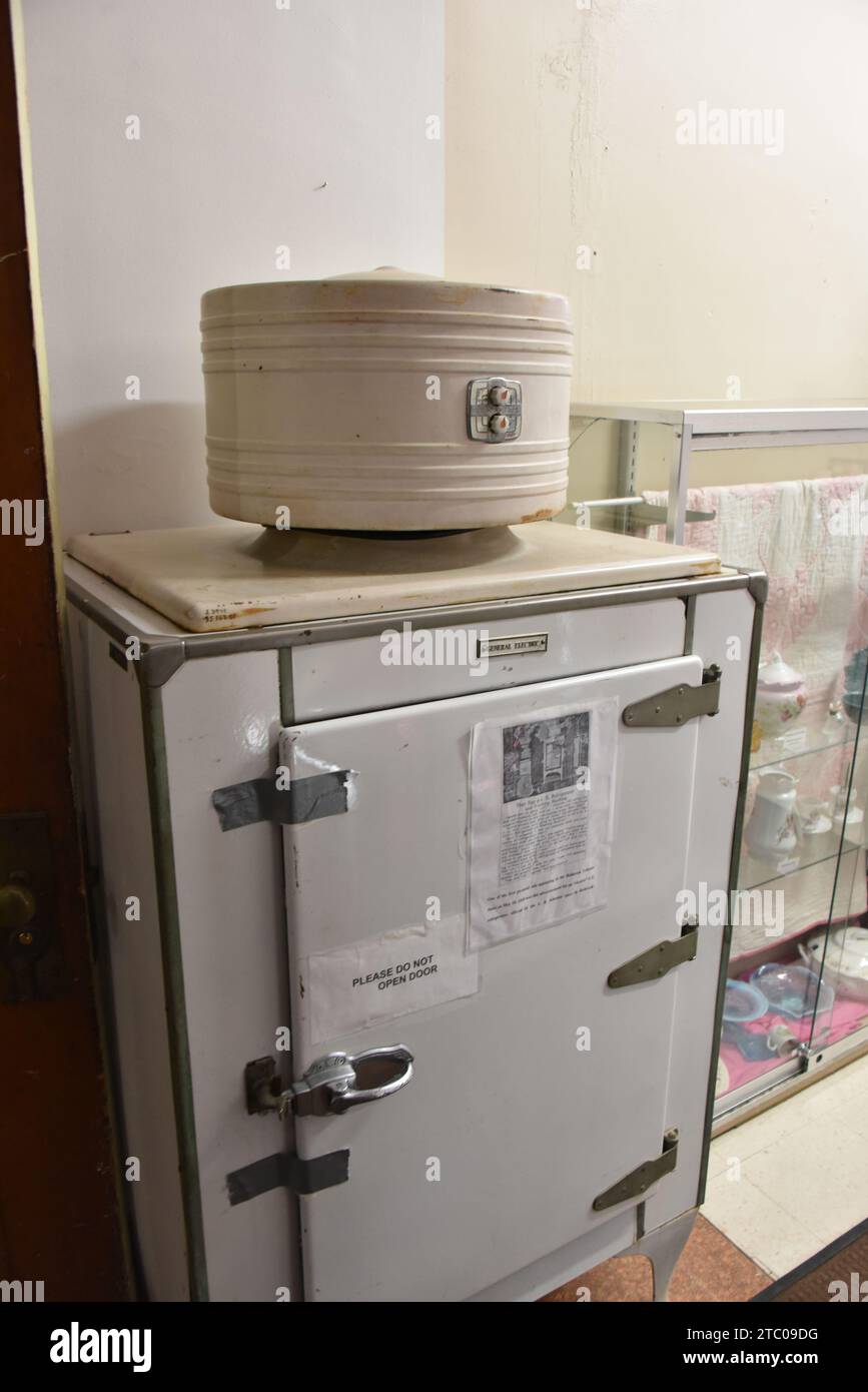 Holbrook courthouse hires stock photography and images Alamy