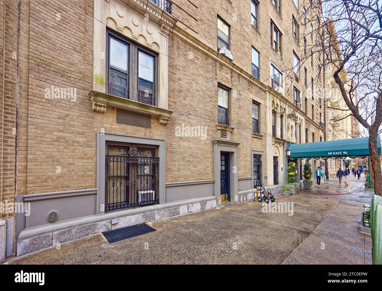 Emery Roth designed 60 E 96th Street in Manhattan’s Upper East Side ...