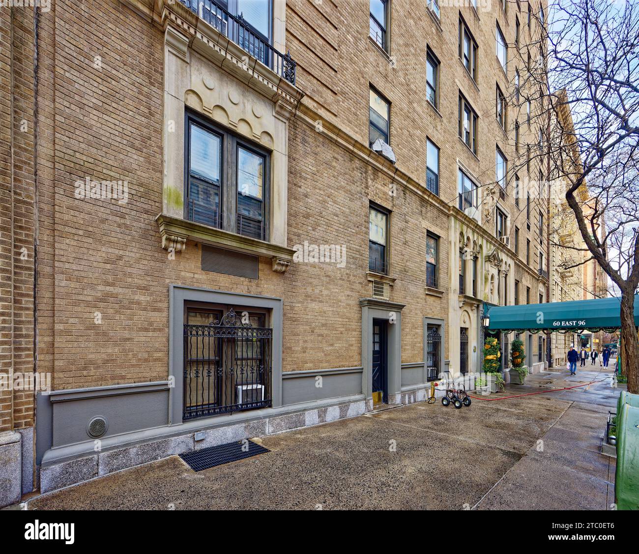 60 E 96th St