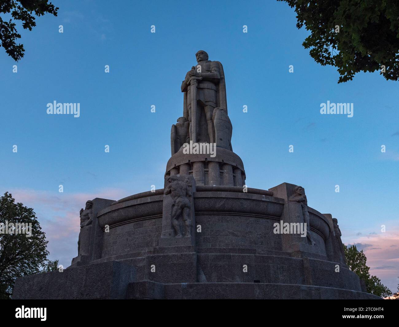 Evening view of the Bismarck Monument, Bismarck-Denkmal in Alter Elbpark, Hamburg, Germany. Stock Photo