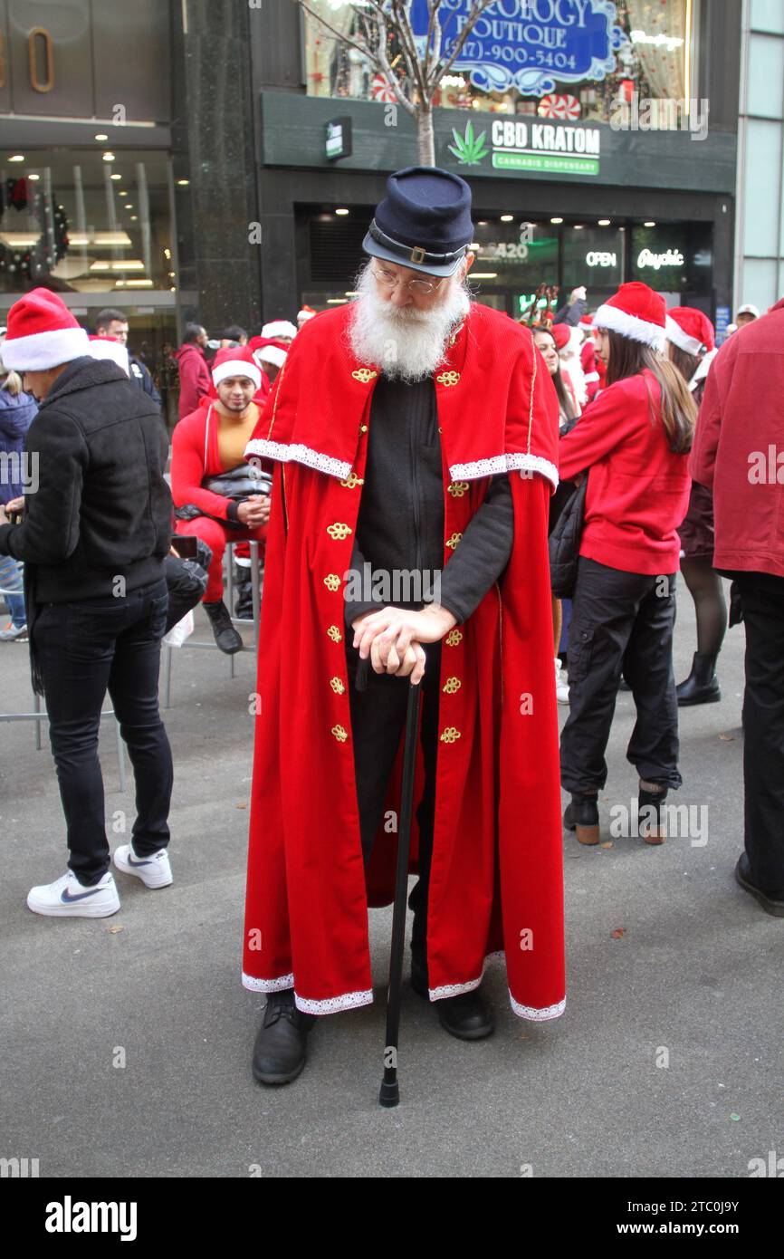 New York, New York, USA. 9th Dec, 2023. New York. December 5, 2023.The BIGGEST Santacon in the