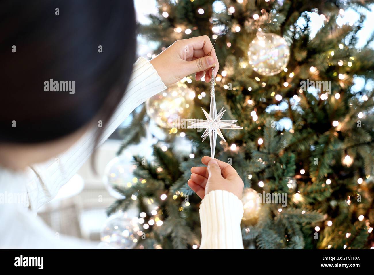 Sparkling glass christmas tree hi-res stock photography and images - Alamy