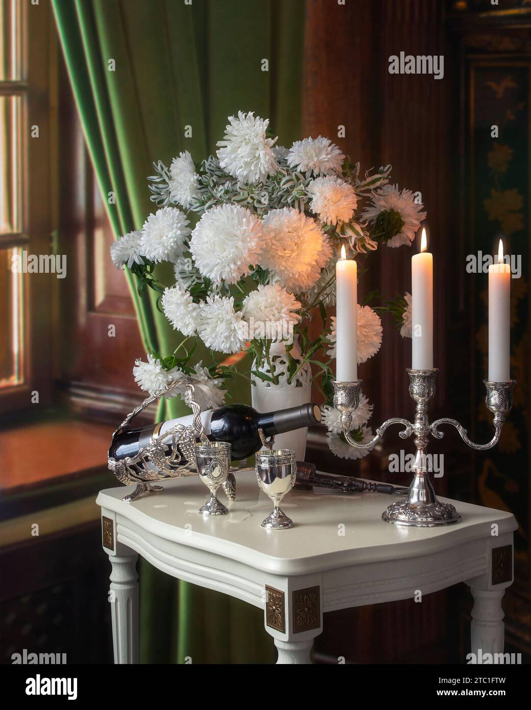 Still life with bouquet of garden flowers Stock Photo - Alamy
