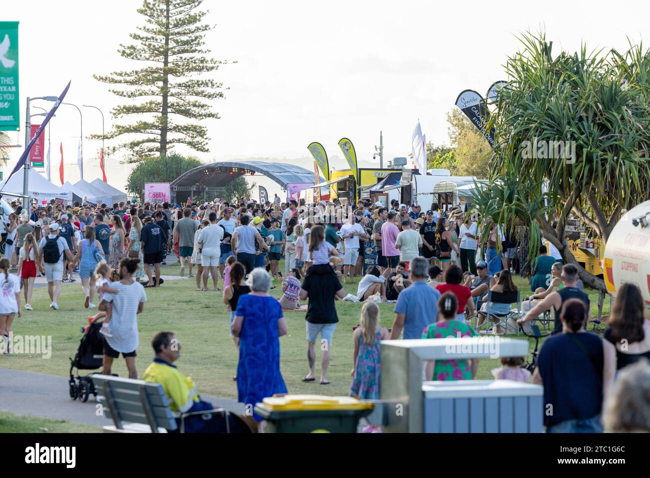 Coolangatta, Australia. 10th December 2023. Singers perform at the