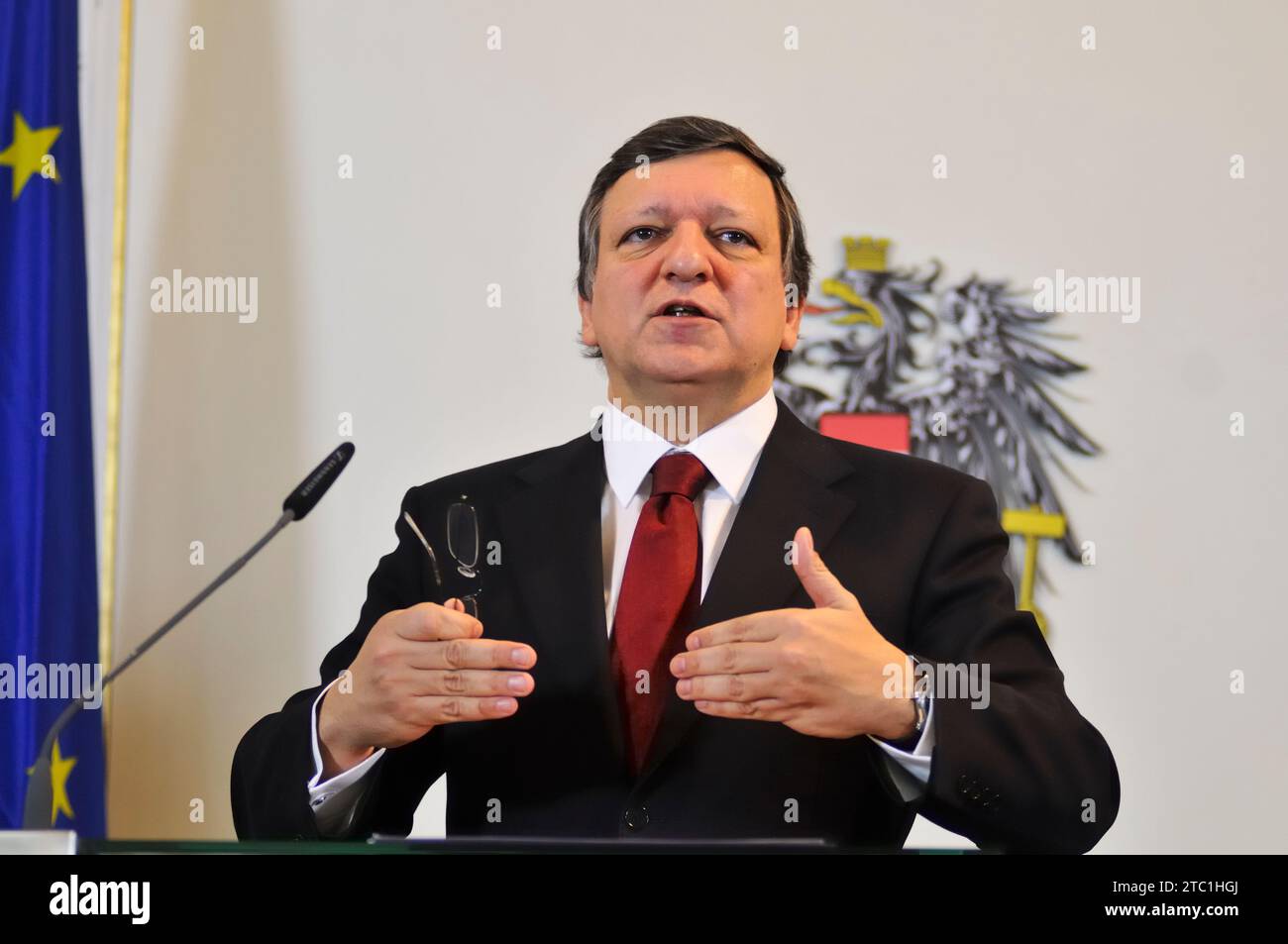 Vienna, Austria. March 5, 2012. The President of the European Commission, José Manuel Barroso at a working meeting in the Federal Chancellery in Vienna Stock Photo