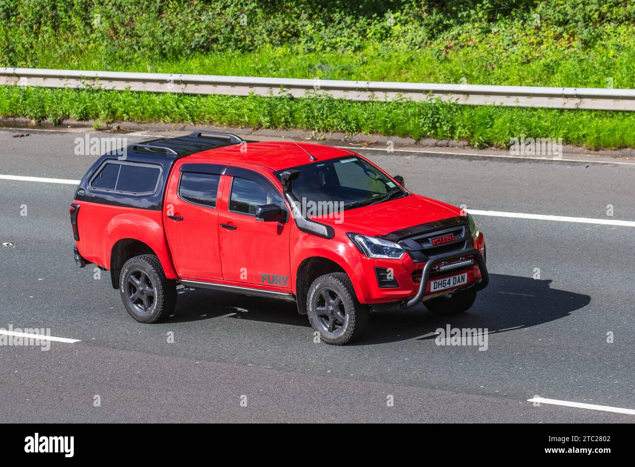 2018 Isuzu D-Max 2.5 TD Blade Double Cab Pickup 4dr Diesel Manual 4x4 travelling on the M6 Motorway UK Stock Photo