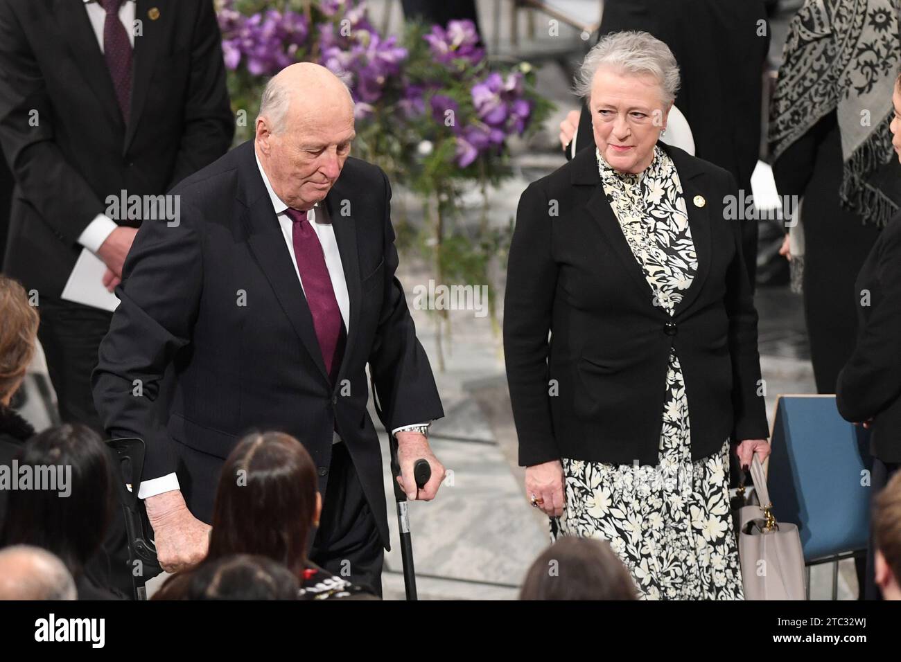 Oslo, Norway. 10th Dec, 2023. King Harald and chairman of the Nobel Committee Berit Reiss Andersen attend The Nobel Peace Prize ceremony for Iranian activist Narges Mohammadi at the Nobel Institute in Oslo, Norway. 2023 Nobel Peace Prize winner Narges Mohammadi is imprisoned and is therefore represented by her family. Mohammadi receives the peace prize for her fight against the oppression of women in Iran and the fight for human rights and freedom for all. December 10, 2023. Photo by Paul Treadway/ Credit: UPI/Alamy Live News Stock Photo