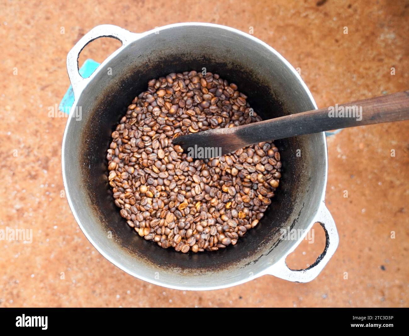 Small Batch of Roasted Arabica Coffee Beans Stock Photo - Alamy